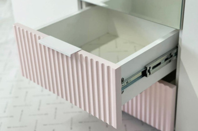 Зефир Шкаф трехдверный 109.02, (1200х422х1900) белое дерево/пудра розовая (эмаль)